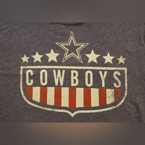 DALLAS COWBOYS Men's Red White & Navy Blue T-Shirt (M, L, XL, 2XL) - Picture 2 of 5